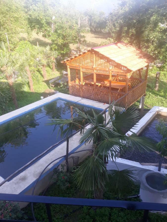 Megobroba Inn Dzentsmani 外观 照片